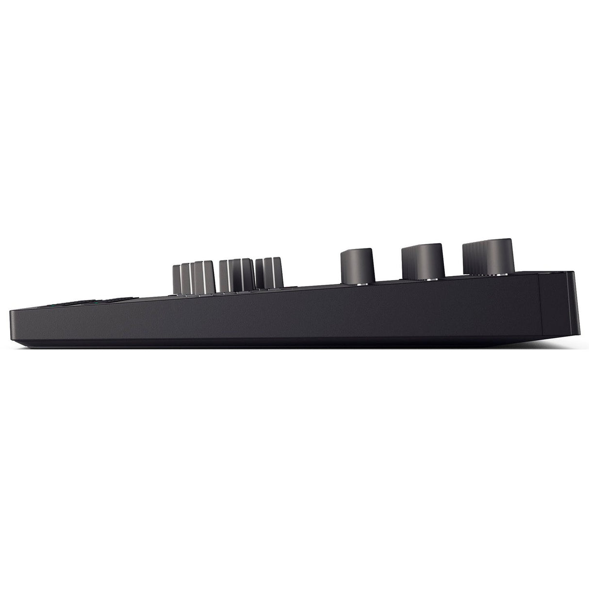 Novation Launch Control XL 3 – USB MIDI Controller met 8 Faders, 24 Encoders en OLED-display