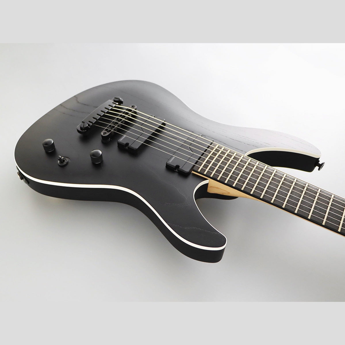 FGN J-Standard Mythic elektrische gitaar Open Pore Black 7-snarig Fishman Fluence